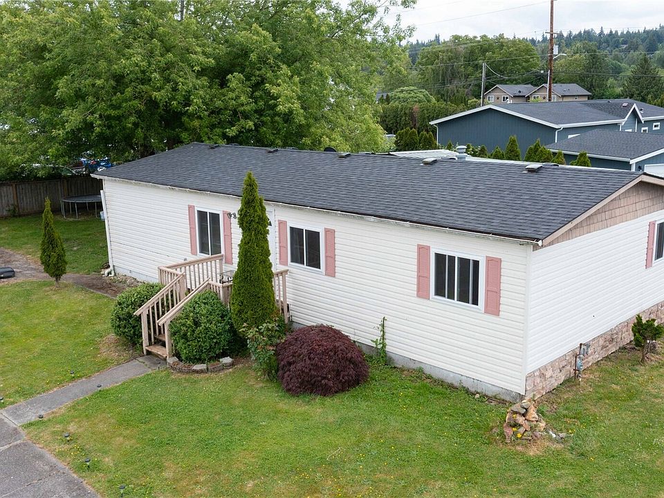 1st image of 1706 N 32nd Place