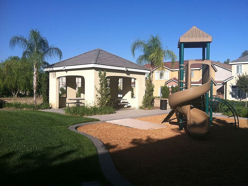 2nd image of 24640 Montevista Cir