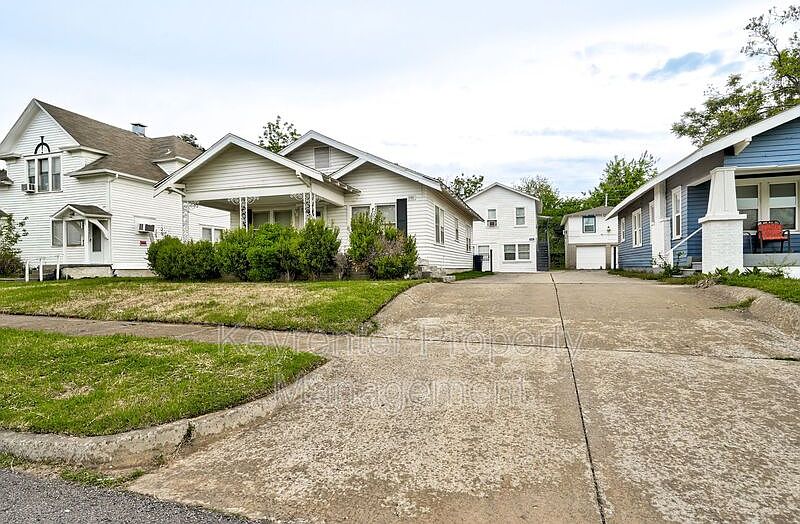 1st image of 2131 NW 12th St #1/2