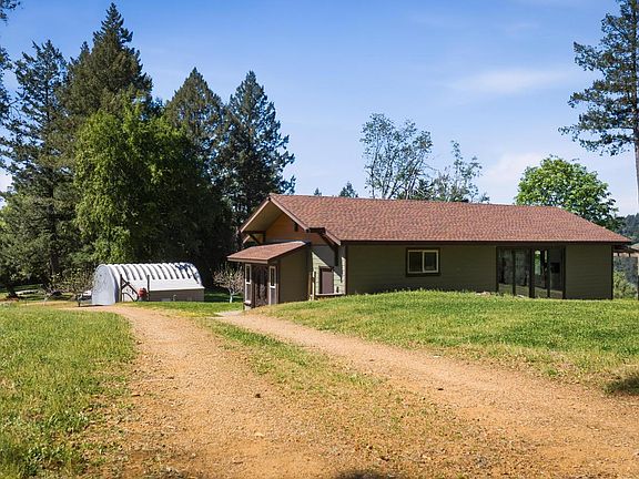 3rd image of 28812 Bohan Dillon Road