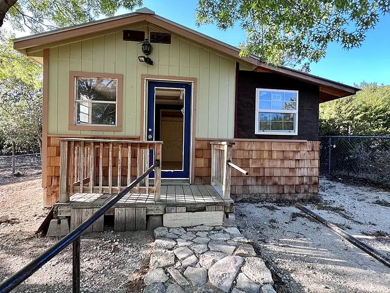 114 Candlelite Dr — Photo 12