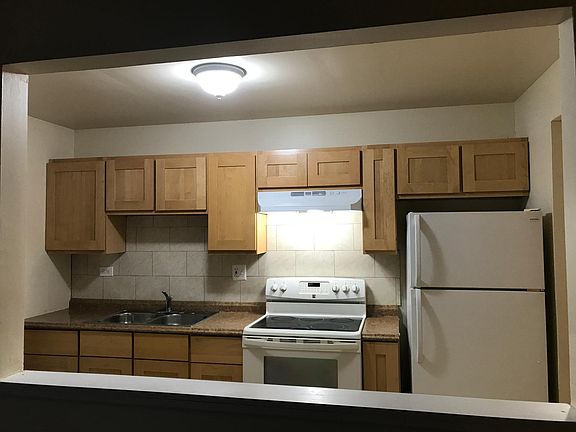 3rd image of 1873 N Green Ln N APT 1B