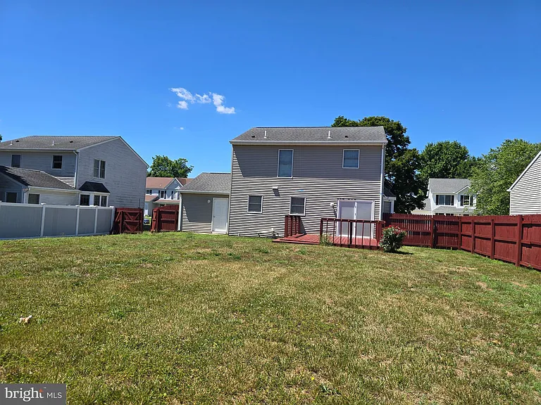 23 Lordship Ln — Photo 44