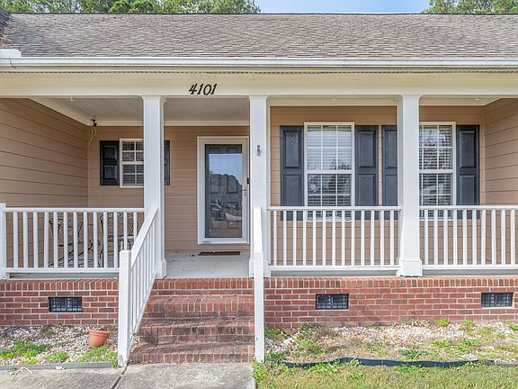 5th image of 4101 Desert Cove Cir