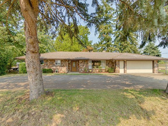 2nd image of 6704 NE 199th St