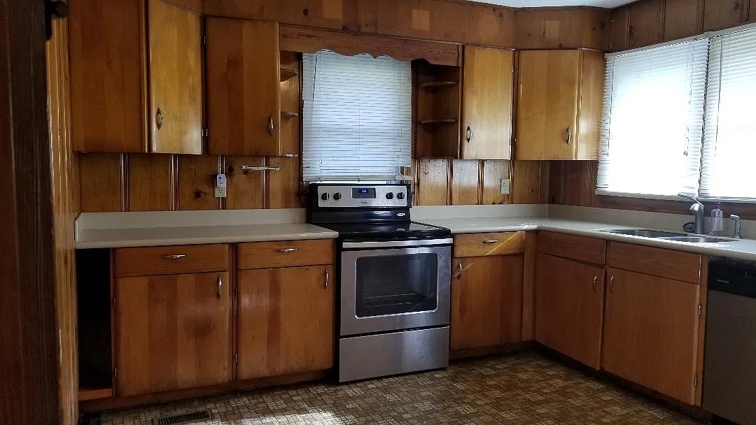 2 bed, 1000 sqft, $1,350 — Photo 2
