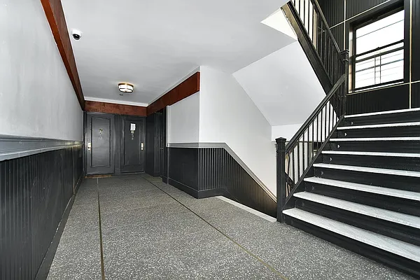 Rented by Bold New York | media 11