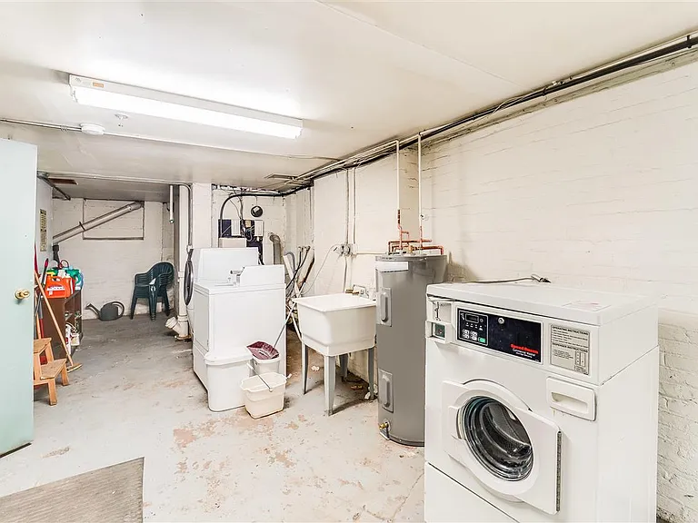 38 W Hamilton Pl #4L — Photo 9