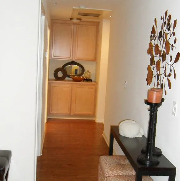 Glenoaks Villas — Photo 84