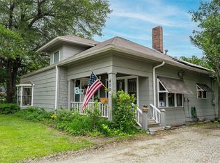 402 E Alamo St, Terrell, TX 75160