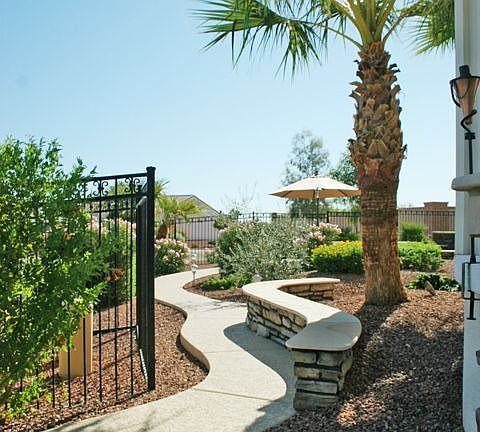 Walkway to pool