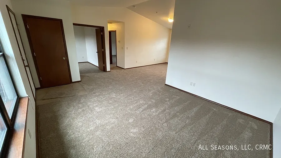 2280 Stepping Stones Way — Photo 2
