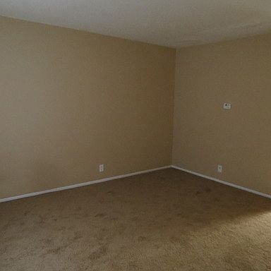 2nd image of 863 Lincoln Ave APT 8