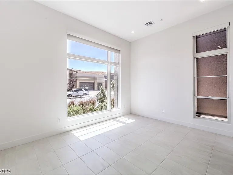 10864 Agate Cliffs Ave — Photo 26