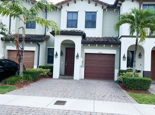 8851 NW 102nd Ct, Doral, FL 33178