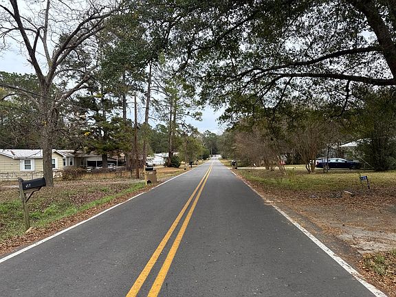 5th image of 126 Branch Dr