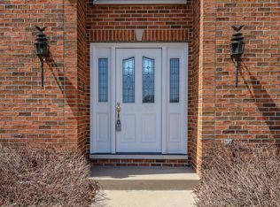 6601 Cobblestone Ln, Long Grove, IL 60047