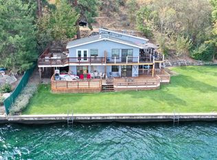 2946 S Lakeshore Rd #3, Chelan, WA 98816