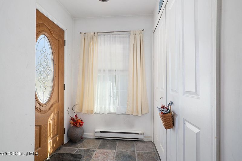 3rd image of 138 Church Street