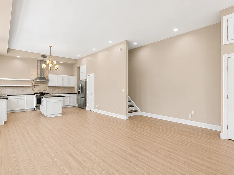 2355 E York St #A — Photo 8