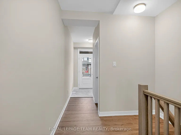 297 Les Emmerson Dr — Photo 4