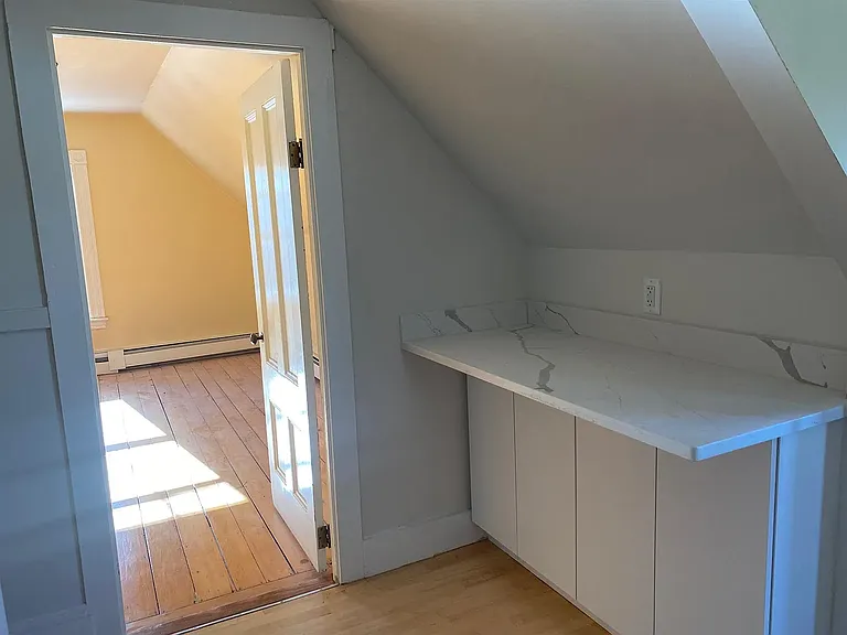 250 Highland Ave #3 — Photo 8
