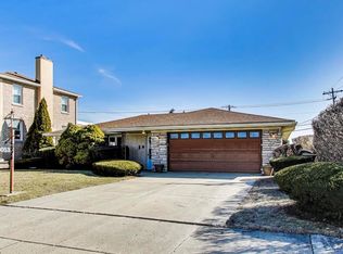 8013 N Oconto Ave, Niles, IL 60714