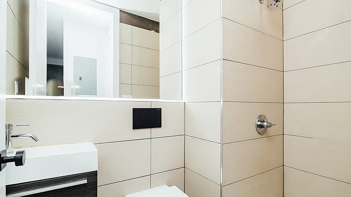 Rented by Nooklyn NYC LLC | media 19