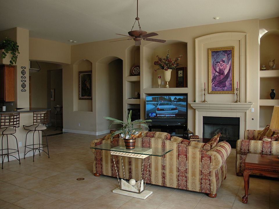 1st image of 1749 W Glacier Way