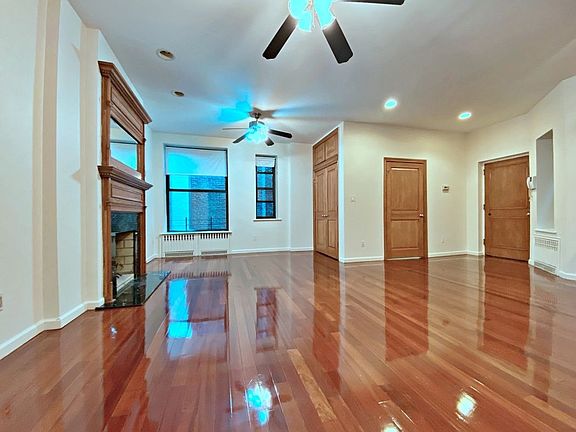 4th image of 65 W 70th St #3B