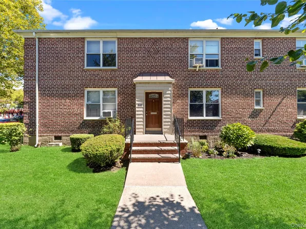 35-03 205 Street Unit #329, Bayside, NY 11361