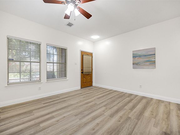 4th image of 21626 Amesbury Meadow Ln