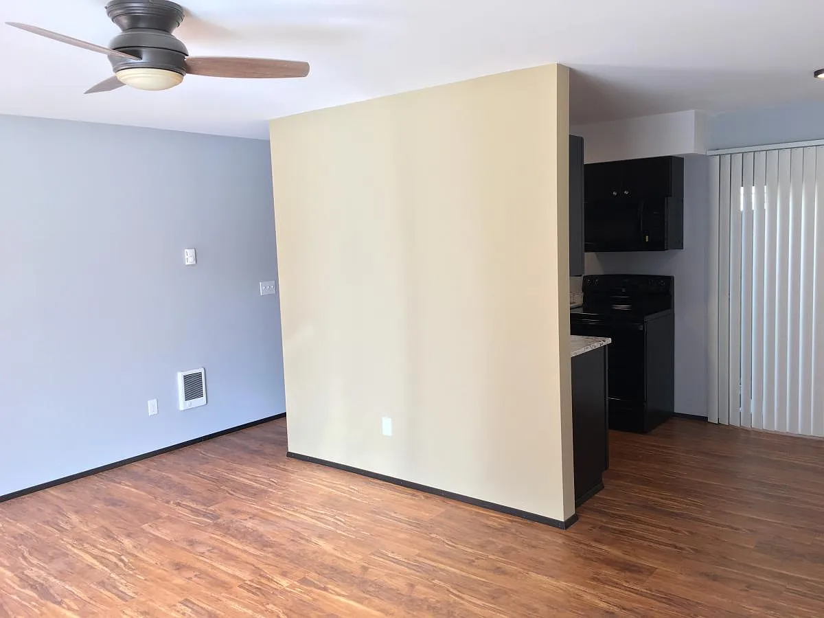 1 bed, 650 sqft, $1,500 — Photo 3