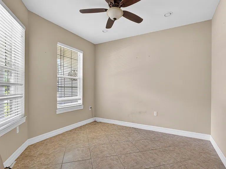 9202 Wrangler Dr — Photo 12