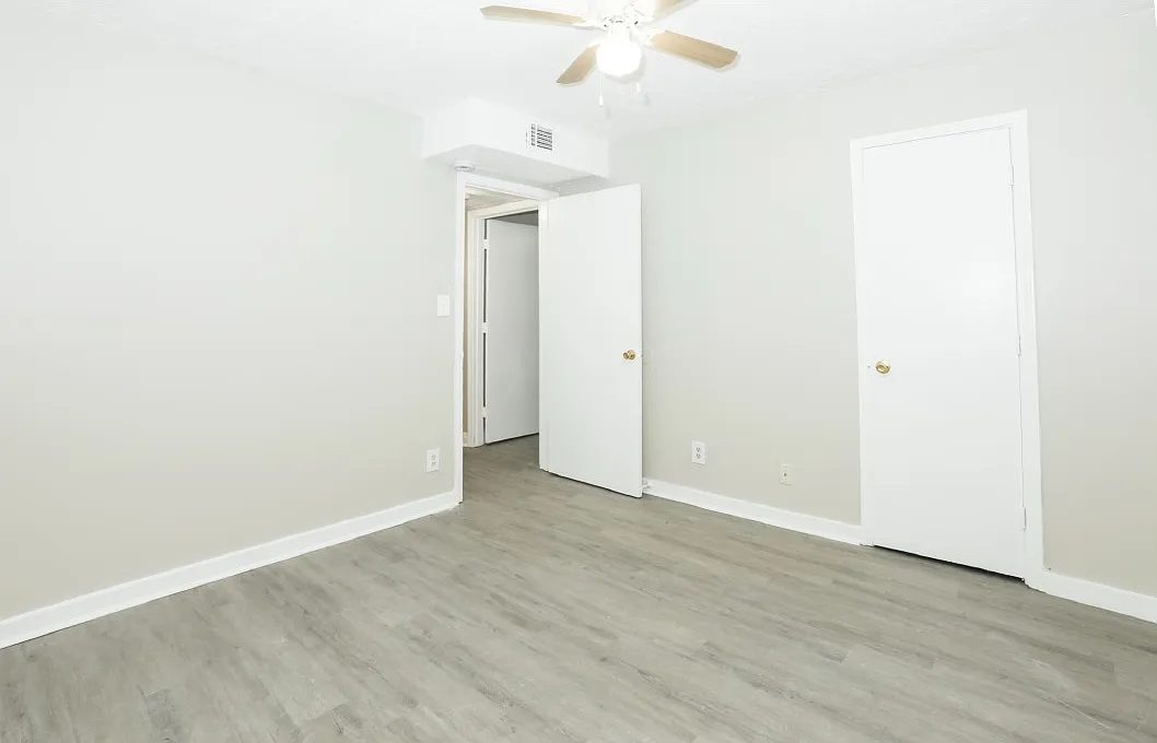 2 bed, 980 sqft, $1,100 — Photo 3