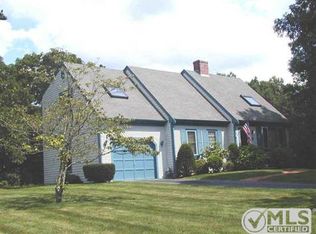 134 Sunnywood Dr, Centerville, MA 02632