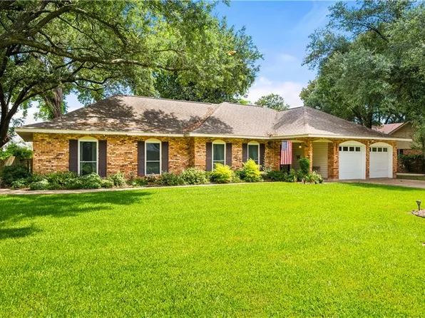 318 Parkway Dr, Natchitoches, LA 71457