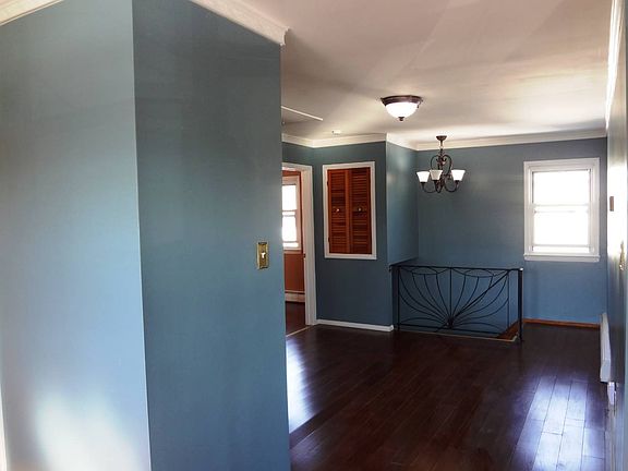 2nd image of 375 Isabella Ave 2nd Floor 2nd Floor # Fl 2nd