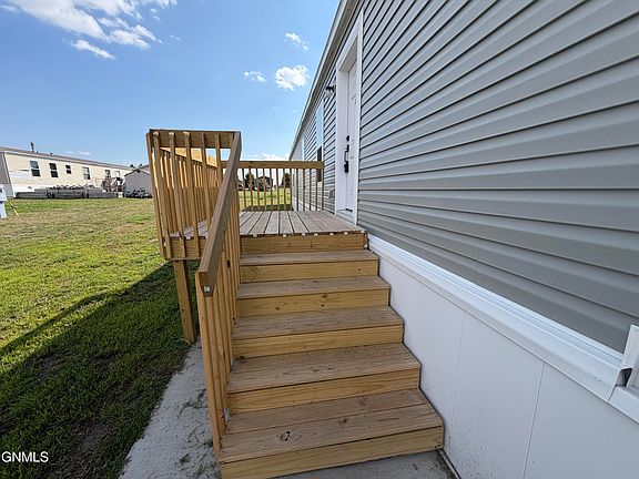 2nd image of 284 Partridge Ln