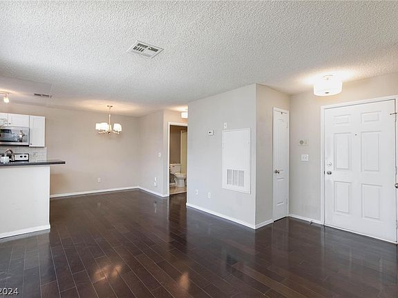 3rd image of 3150 Soft Breezes Dr APT 1221