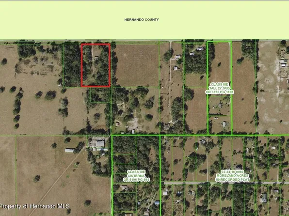 20430 County Line Rd, Spring Hill, FL 34610