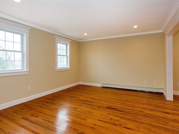 5th image of 39 Smith St