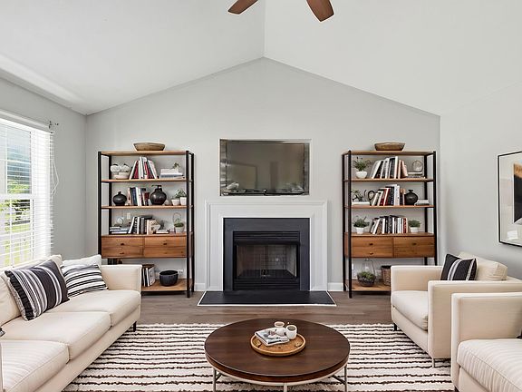 4th image of 64 Winesap Ln