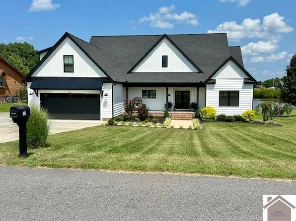 142 Lakeside Dr, Benton, KY 42025