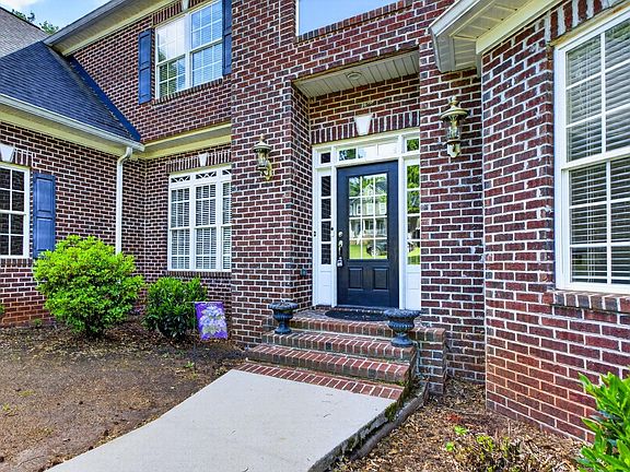 4th image of 14 Sycamore Ridge Dr