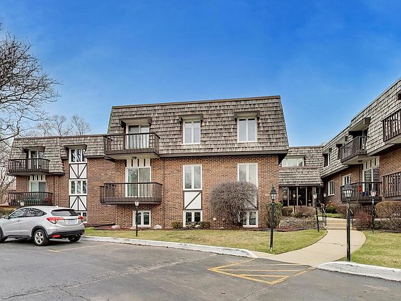 3rd image of 2300 W Talcott Rd APT 1D