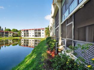 2050 Oleander Blvd APT 6-105, Fort Pierce, FL 34950