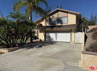 910 S Peary Way, Anaheim, CA 92807