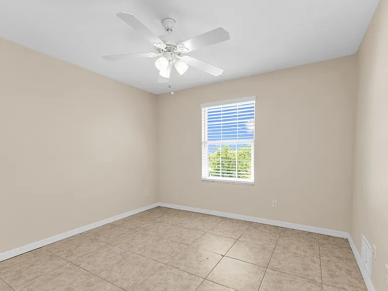 Sunnydell Commons II — Photo 16