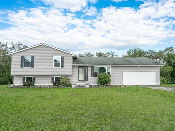 160 Brookdale Ln, Indiana, PA 15701
